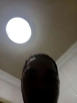 Snapshot of Moshoadiba chatting on October 14, 2025, 5:03 pm Moshoadiba online show from October 14, 2025, 5:03 pm