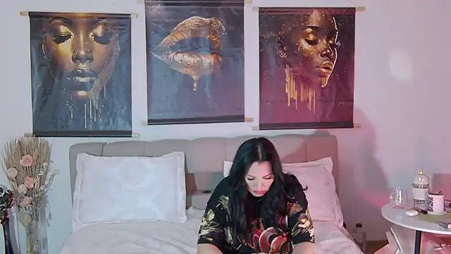 Snapshot of ReiyaRey chatting on February 19, 2026, 10:17 pm ReiyaRey online show from February 19, 2026, 10:17 pm