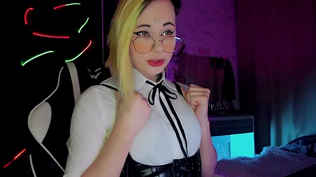 snake  bites online show from October 9, 2025, 8:40 pm