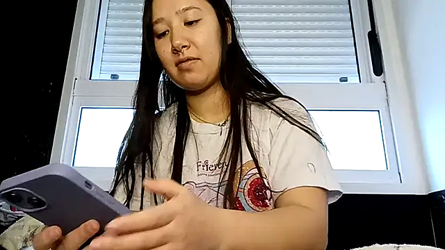 Snapshot of Japabaixinha chatting on October 9, 2025, 5:00 pm Japabaixinha online show from October 9, 2025, 5:00 pm