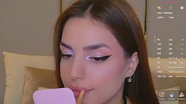 BellaHalles online show from November 26, 2025, 6:03 am