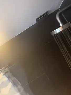 LivingLegend1978 online show from April 5, 2026, 11:29 am