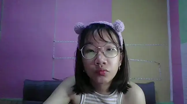 Nanoko online show from December 9, 2024, 9:28 am