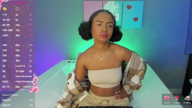 EmmaSmith06 online show from October 8, 2025, 5:21 pm