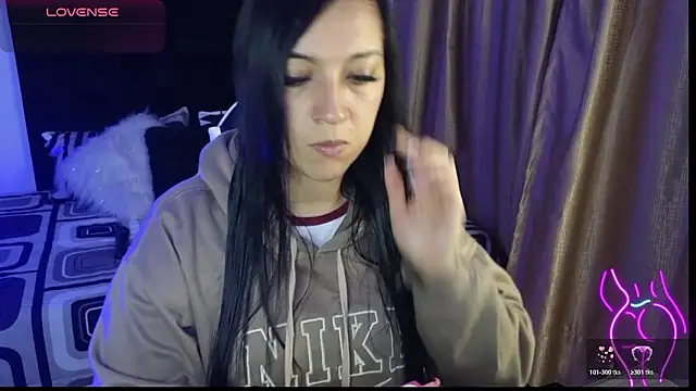 Snapshot of Majuu__ chatting on February 14, 2026, 11:07 am Majuu online show from February 14, 2026, 11:07 am