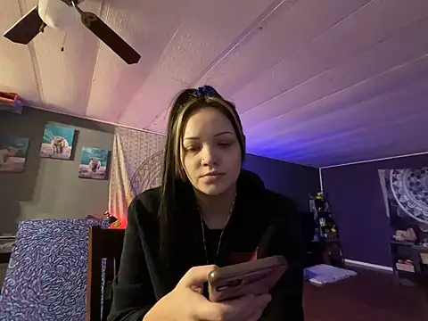 skinwalkingzombie online show from December 11, 2024, 4:31 pm