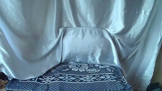 Burberrry  online show from July 12, 2026, 4:53 pm