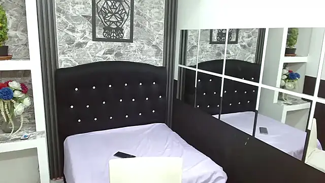 Snapshot of sia_cavad chatting on January 17, 2025, 12:31 pm sia cavad online show from January 17, 2025, 12:31 pm