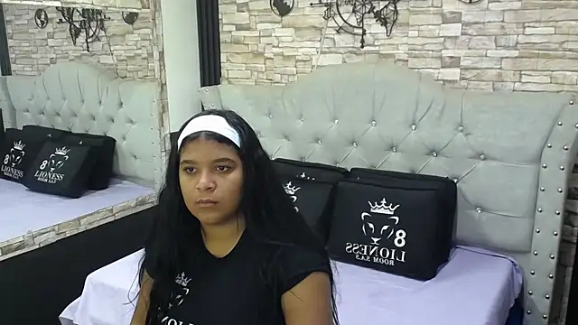 Snapshot of sia_cavad chatting on March 6, 2025, 12:52 pm sia cavad online show from March 6, 2025, 12:52 pm