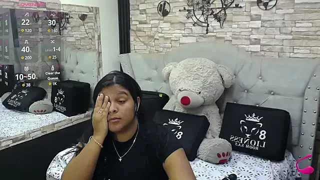 Snapshot of sia_cavad chatting on March 18, 2025, 12:25 pm sia cavad online show from March 18, 2025, 12:25 pm