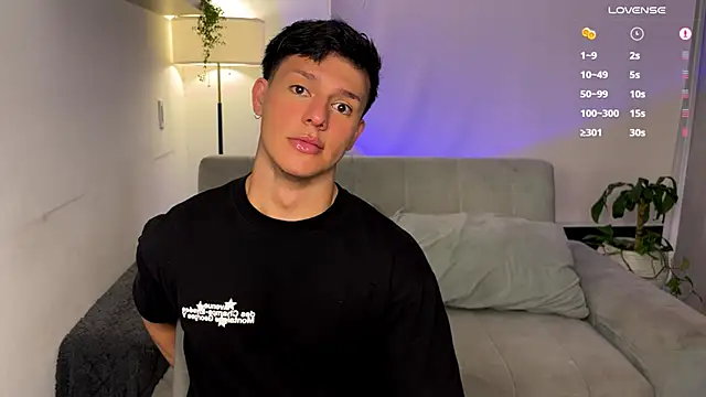 Snapshot of Alexxblue chatting on November 16, 2025, 3:45 am Alexxblue online show from November 16, 2025, 3:45 am