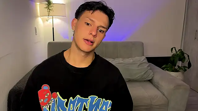 Snapshot of Alexxblue chatting on November 20, 2025, 4:23 am Alexxblue online show from November 20, 2025, 4:23 am