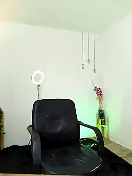 Alessandra Schmoll online show from January 24, 2025, 12:41 pm