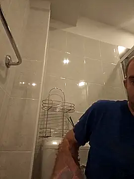 Snapshot of Jasmin32 chatting on October 31, 2025, 8:26 am Jasmin32 online show from October 31, 2025, 8:26 am