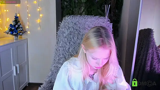 Snapshot of MalenaErnman chatting on December 27, 2024, 10:12 am MalenaErnman online show from December 27, 2024, 10:12 am