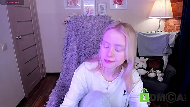 Snapshot of MalenaErnman chatting on January 20, 2025, 10:18 am MalenaErnman online show from January 20, 2025, 10:18 am