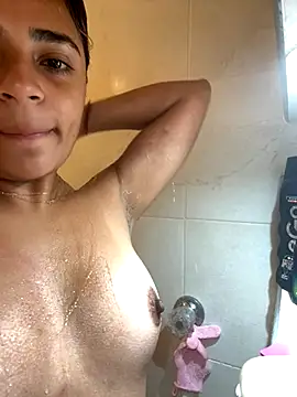 Snapshot of pamell_col chatting on October 21, 2025, 1:45 pm pamell col online show from October 21, 2025, 1:45 pm