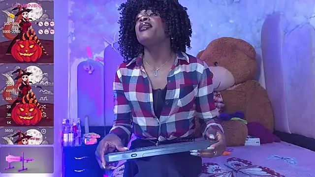 puca ebony online show from October 18, 2025, 7:47 pm