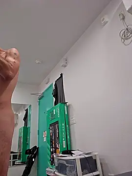 Iliketocooksquirt25 online show from April 8, 2026, 11:48 pm