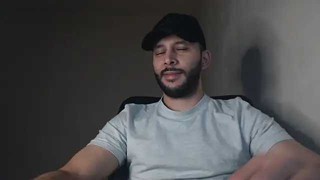 Snapshot of henryaxe chatting on September 30, 2025, 11:15 am henryaxe online show from September 30, 2025, 11:15 am