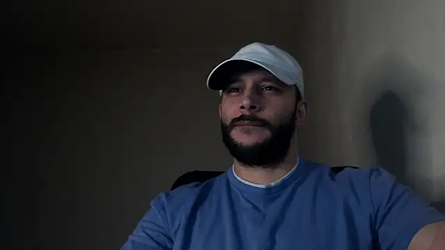 Snapshot of henryaxe chatting on October 12, 2025, 1:48 am henryaxe online show from October 12, 2025, 1:48 am