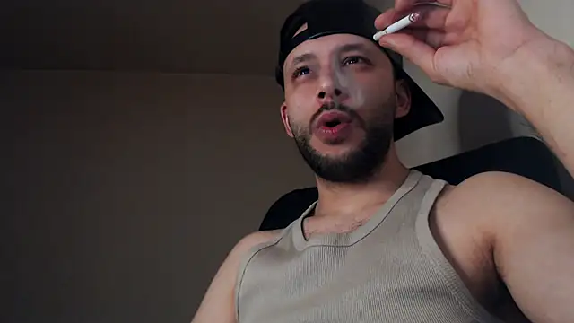 Snapshot of henryaxe chatting on November 7, 2025, 2:55 am henryaxe online show from November 7, 2025, 2:55 am