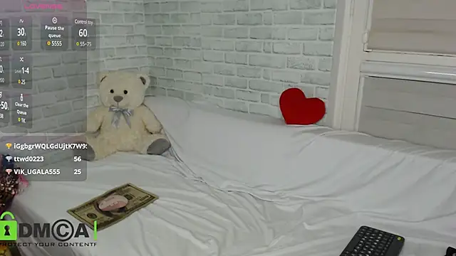 Snapshot of Eyes_Angel chatting on February 18, 2025, 12:15 am Eyes Angel online show from February 18, 2025, 12:15 am