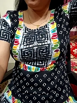 Priya Boudi online show from October 10, 2025, 6:07 pm