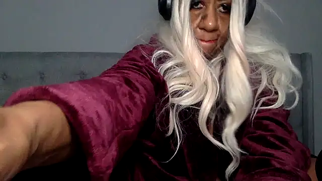 BreanaDivine online show from December 19, 2024, 3:30 pm