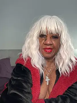 BreanaDivine online show from March 9, 2025, 6:11 pm