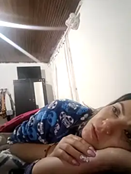 Chantal hott online show from November 30, 2025, 10:41 am