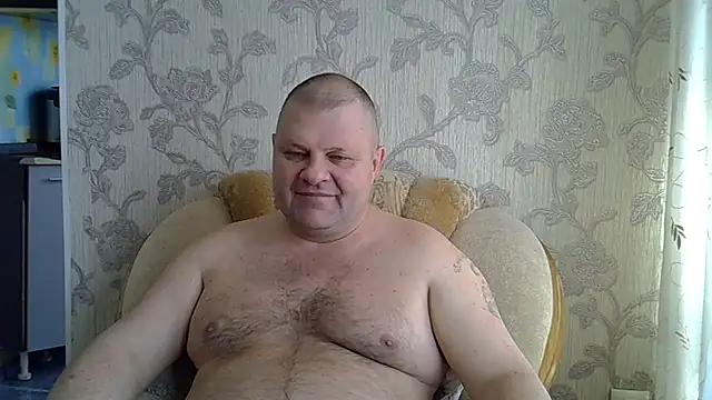 Nilola6 online show from March 2, 2025, 1:05 pm