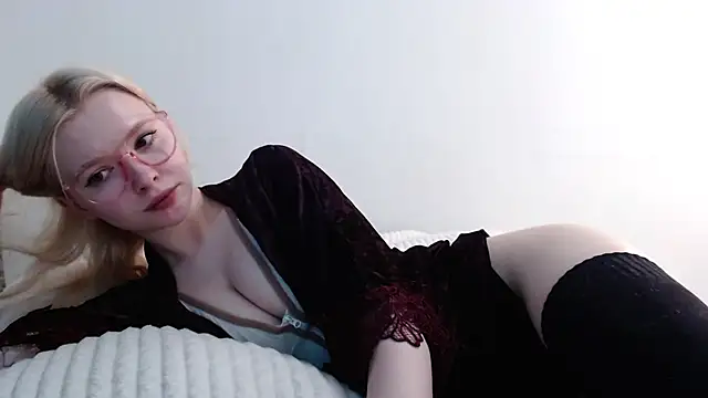 Snapshot of Sataobby chatting on March 13, 2025, 5:28 pm Sataobby online show from March 13, 2025, 5:28 pm