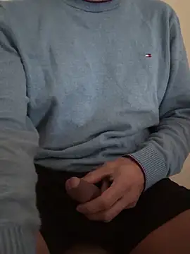 Snapshot of rhuh3991 chatting on December 26, 2024, 11:32 am rhuh3991 online show from December 26, 2024, 11:32 am