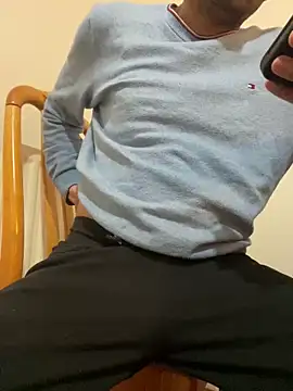 Snapshot of rhuh3991 chatting on March 2, 2025, 11:09 pm rhuh3991 online show from March 2, 2025, 11:09 pm