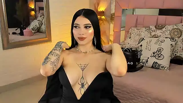 catalina  23 online show from January 24, 2025, 7:39 pm