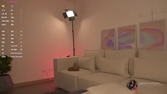 Daihanwatson  online show from January 28, 2025, 12:05 am