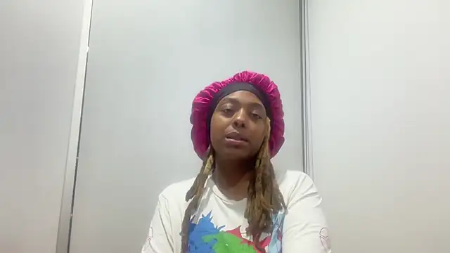 ChocolateCakeQueen online show from February 12, 2026, 4:40 am