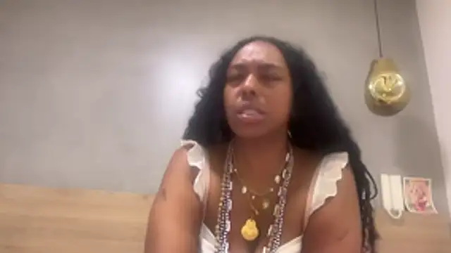 ChocolateCakeQueen online show from April 17, 2026, 3:53 am