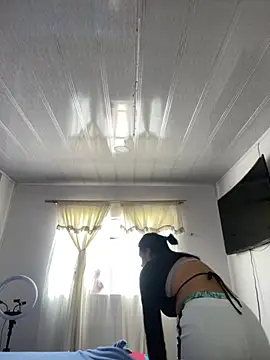 hannahb-e online show from October 24, 2025, 7:54 pm