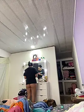 hannahb-e online show from March 2, 2026, 12:01 pm