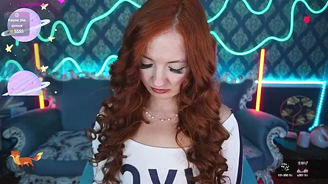 Marina Mur  online show from February 5, 2025, 8:35 pm