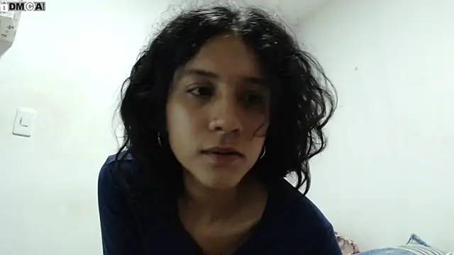 AlinaWoolf  online show from February 1, 2026, 9:46 pm