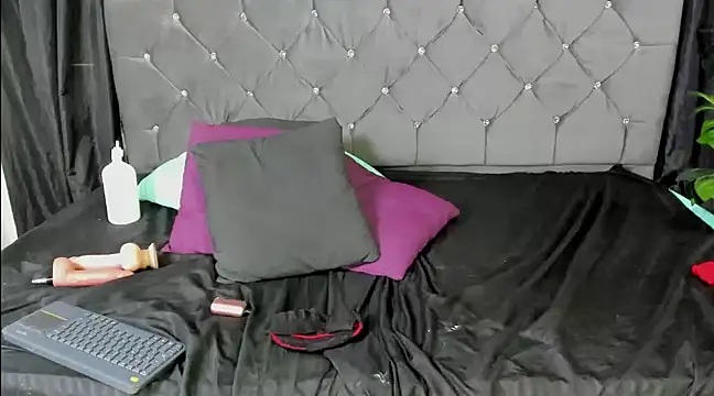 Cataleya divine online show from March 1, 2025, 2:13 pm