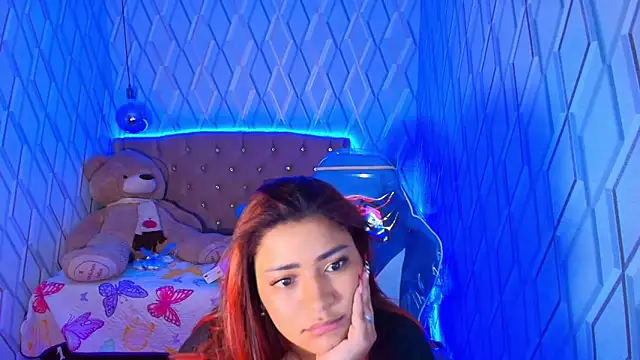 NicolleTaylor online show from November 10, 2025, 3:38 am