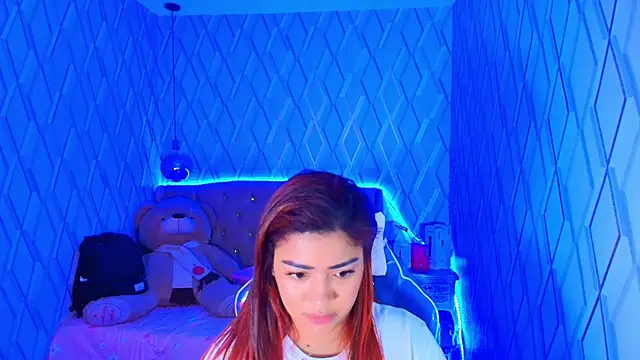 NicolleTaylor online show from November 16, 2025, 3:23 am