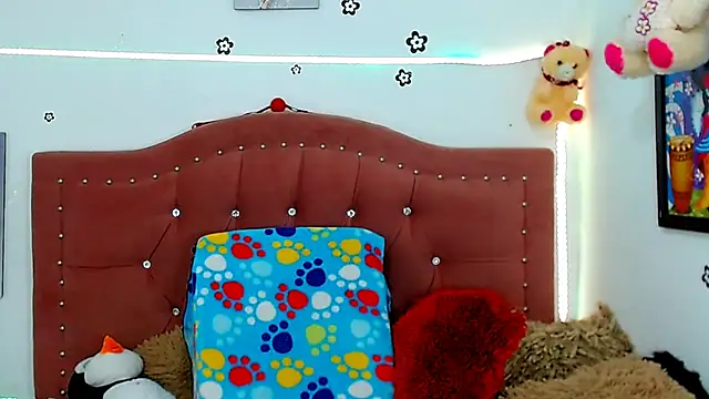 Snapshot of AngeDrty chatting on January 25, 2025, 2:58 am AngeDrty online show from January 25, 2025, 2:58 am