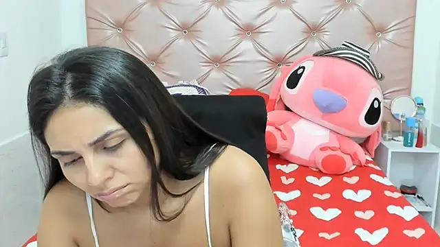 Snapshot of KatiaMoore chatting on October 11, 2025, 3:28 am KatiaMoore online show from October 11, 2025, 3:28 am