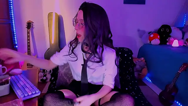 Snapshot of bluelen chatting on March 7, 2025, 11:51 am bluelen online show from March 7, 2025, 11:51 am