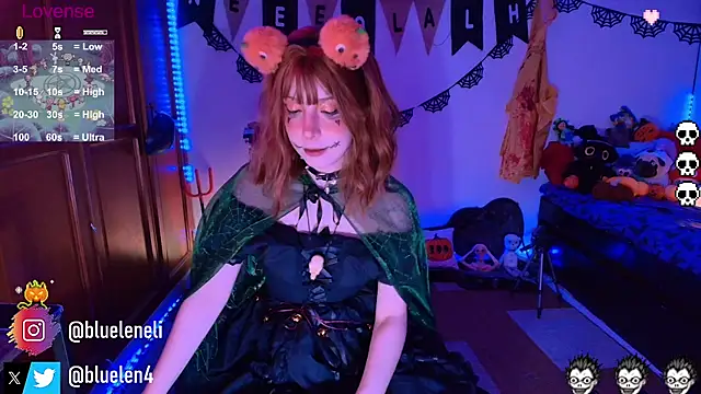 Snapshot of bluelen chatting on October 31, 2025, 9:21 am bluelen online show from October 31, 2025, 9:21 am